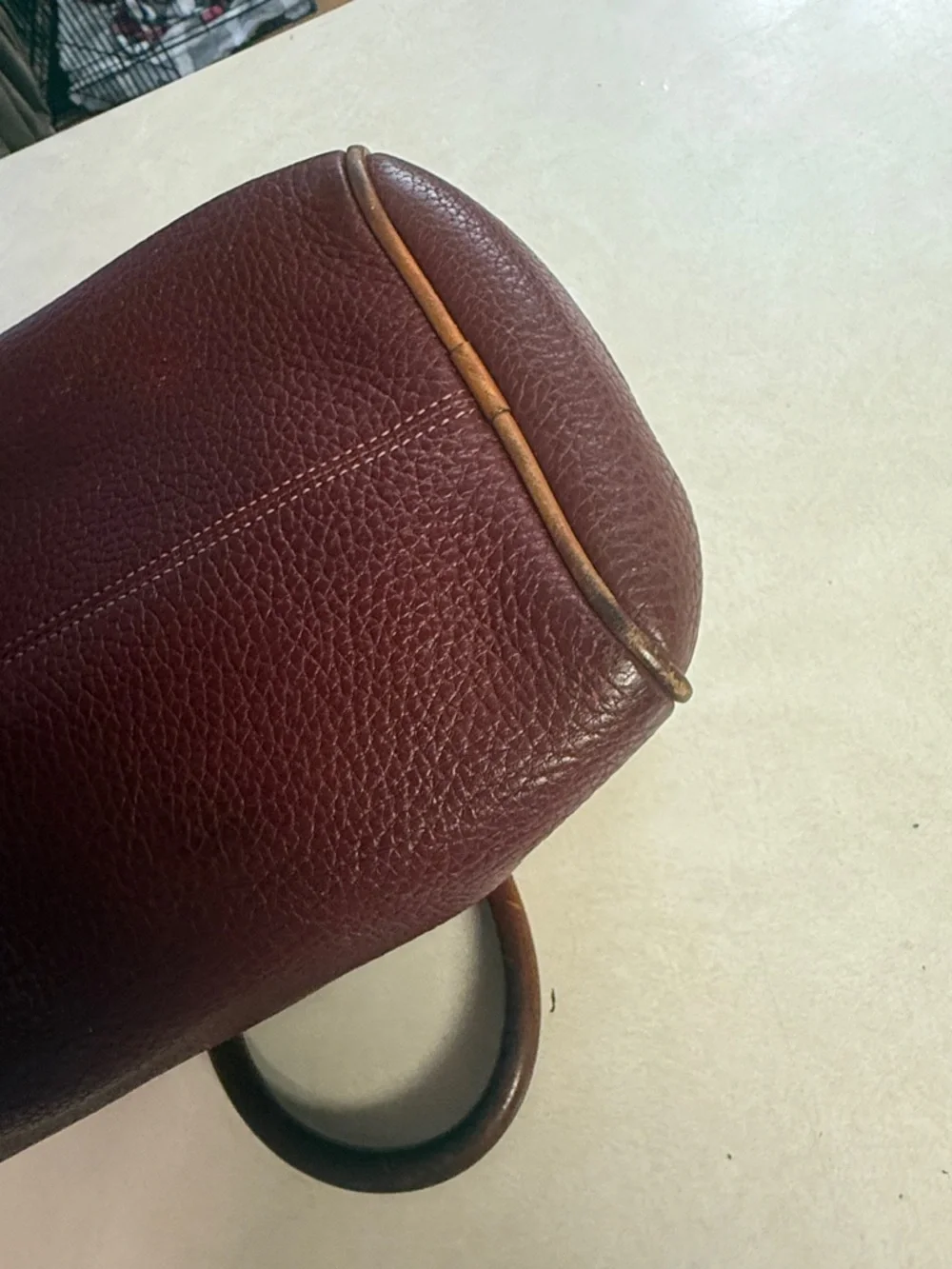 Dooney & Bourke Burgundy Pebble Leather Satchel with Tan Trim VINTAGE β¦οΈπΈπΌπ― - Picture 4 of 14